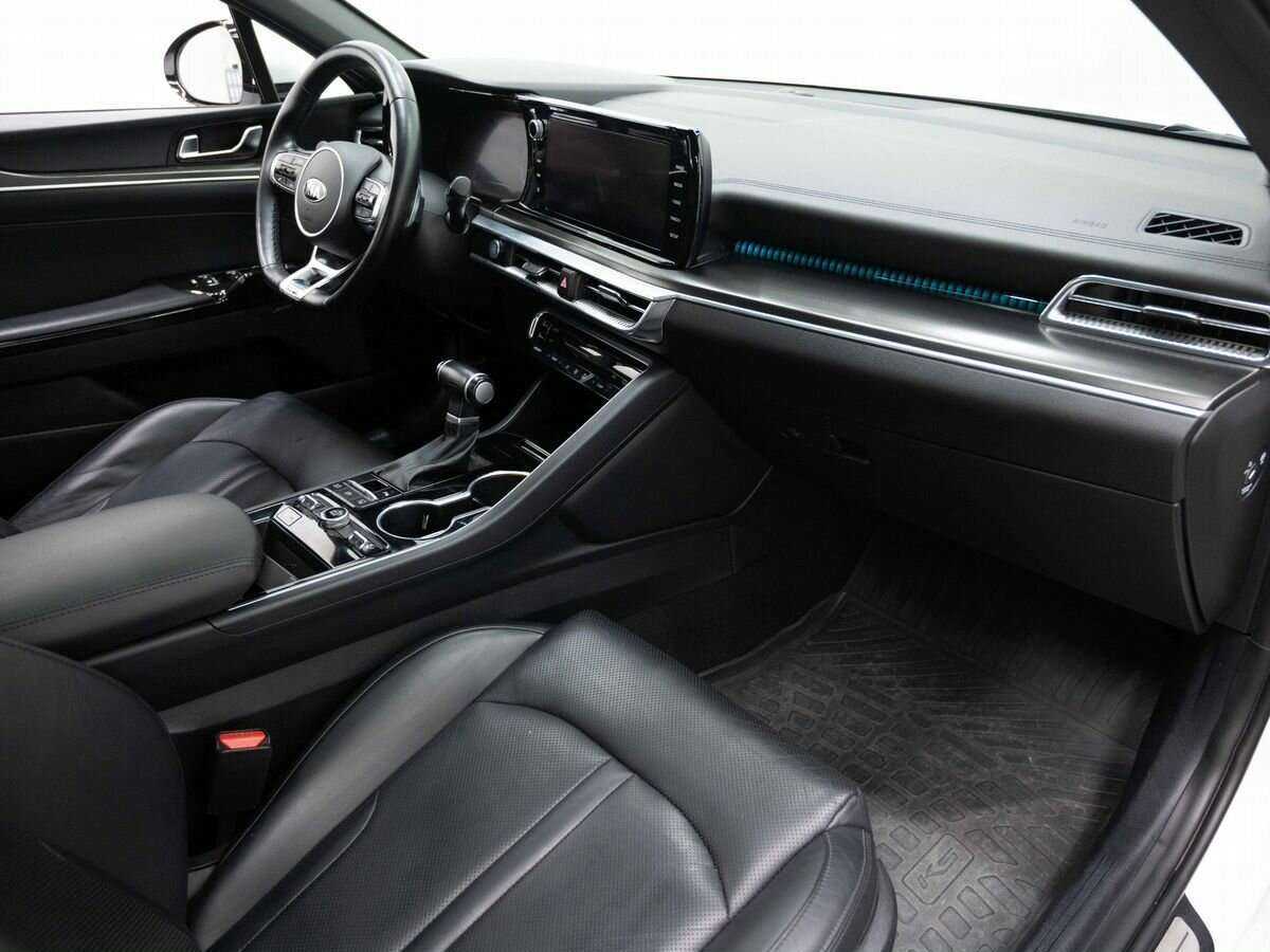 Купить Kia K5 с пробегом. Фото: #10