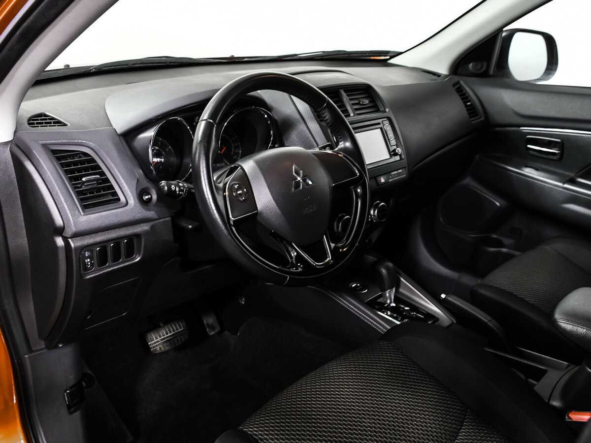 Купить Mitsubishi ASX с пробегом. Фото: #11