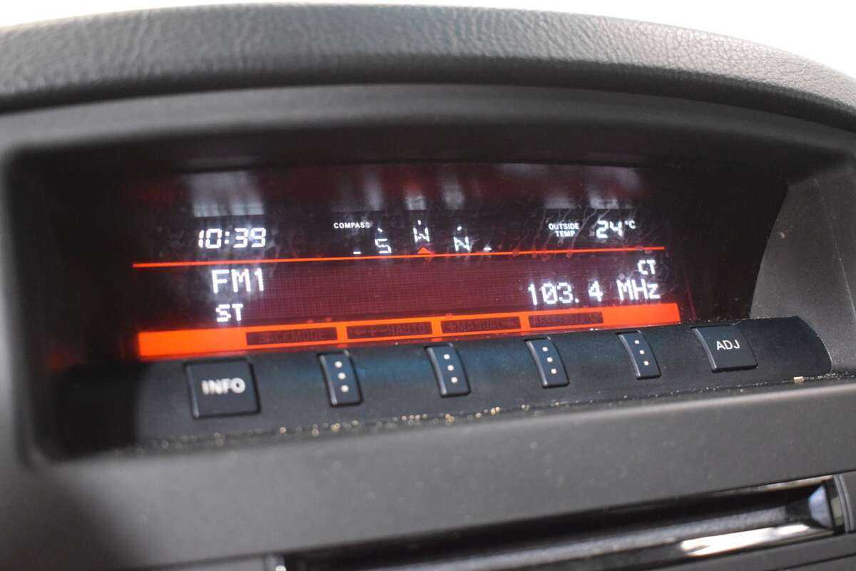 Купить Mitsubishi Pajero с пробегом. Фото: #16