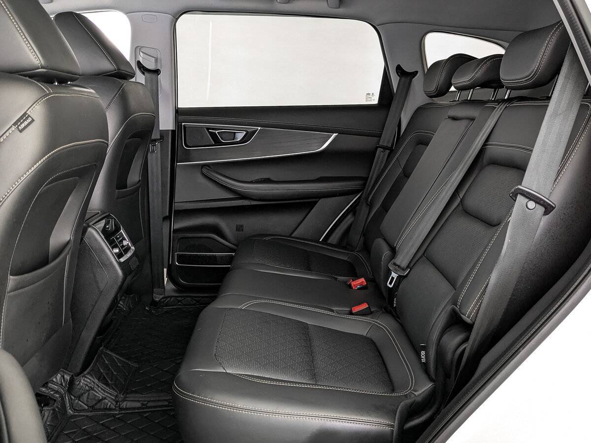 Купить Chery Tiggo 8 с пробегом. Фото: #17