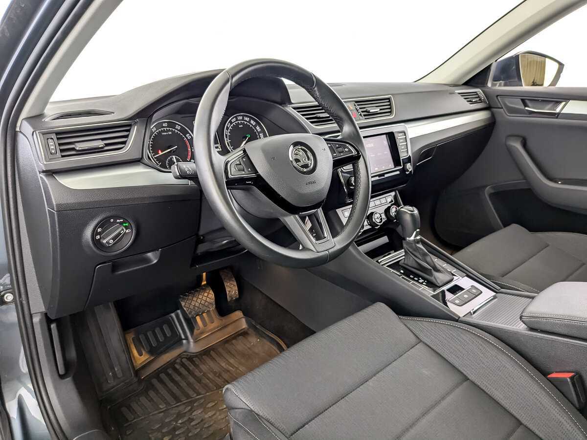 Купить Skoda Superb с пробегом. Фото: #13