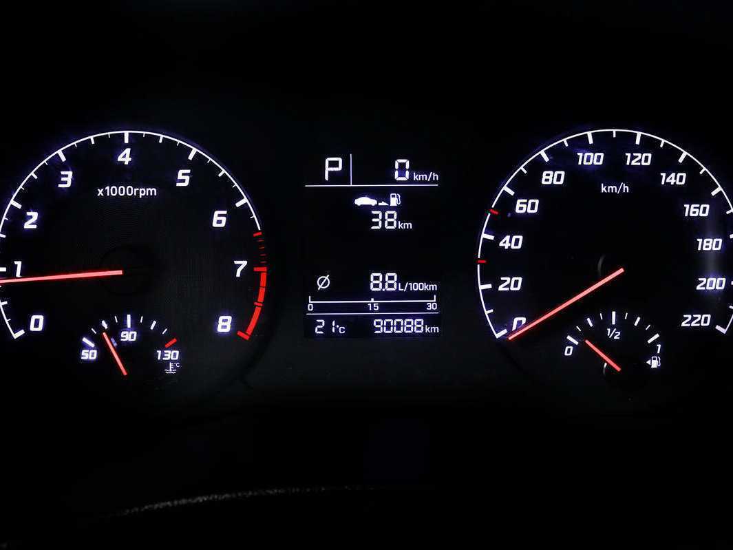 Купить Hyundai Solaris с пробегом. Фото: #9