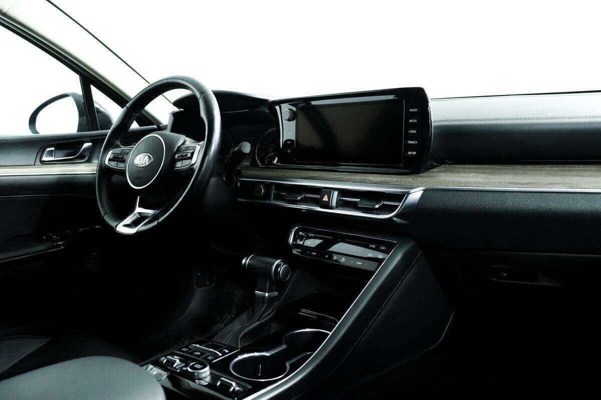 Купить Kia K5 с пробегом. Фото: #10