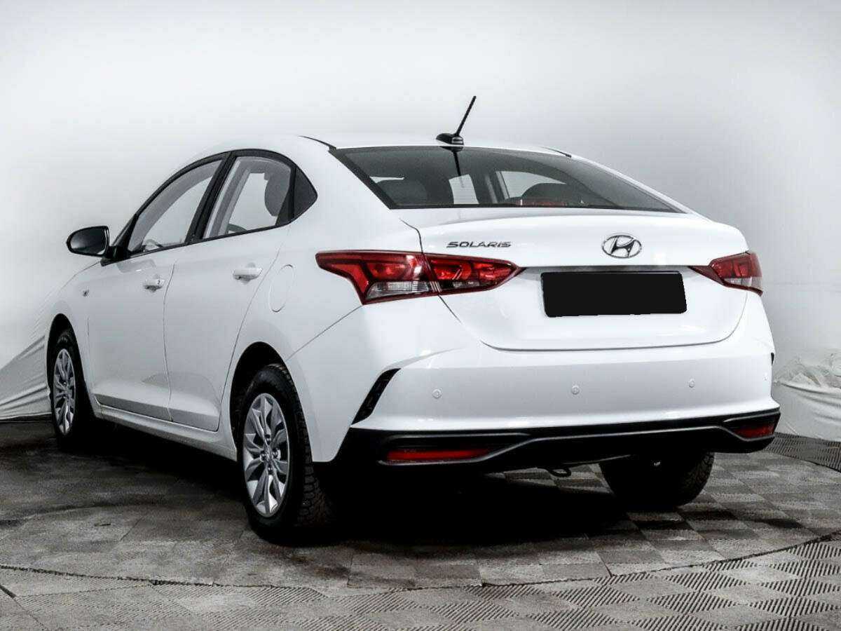 Купить Hyundai Solaris с пробегом. Фото: #4