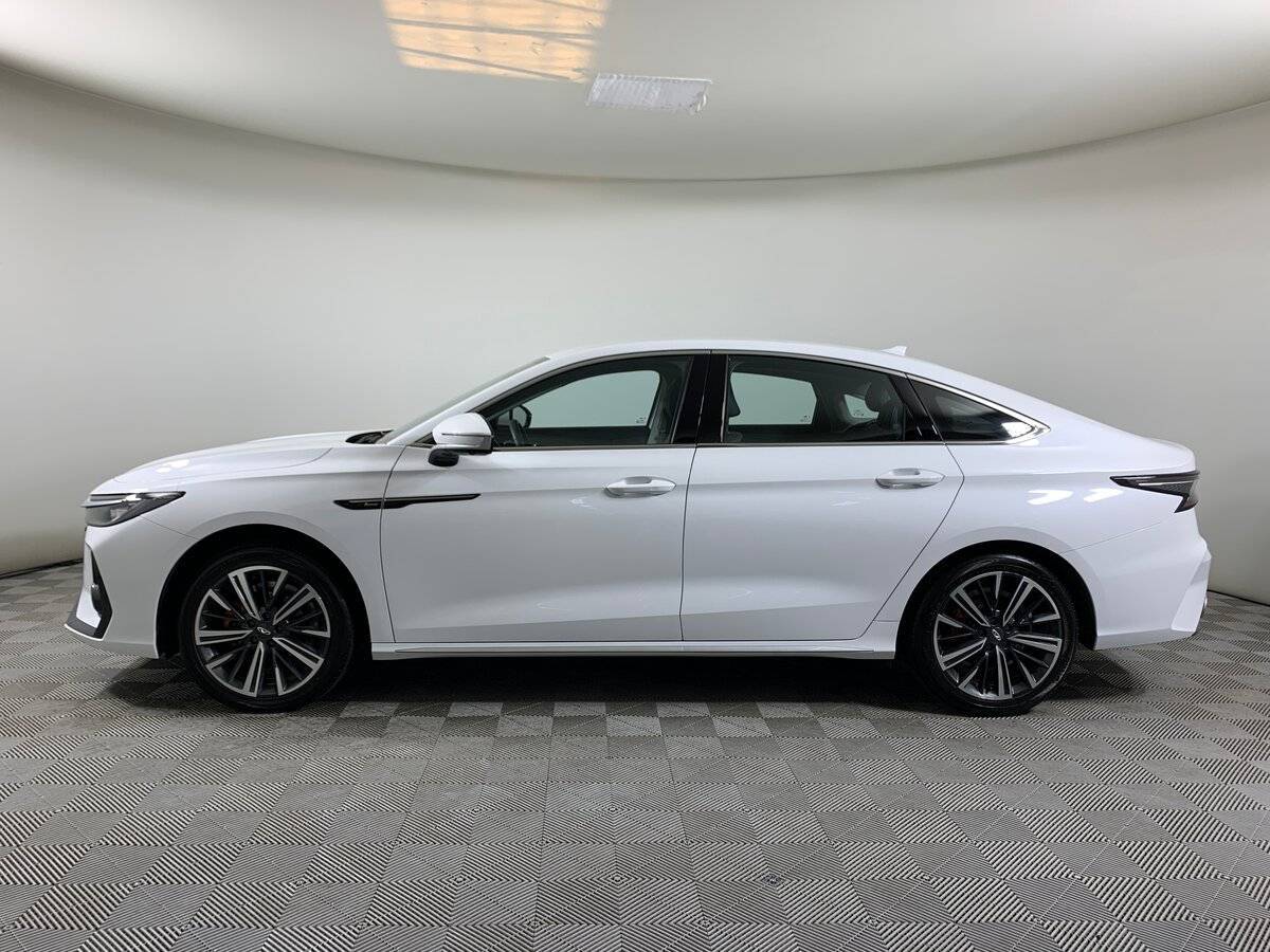 Купить Chery Arrizo 8 с пробегом. Фото: #7