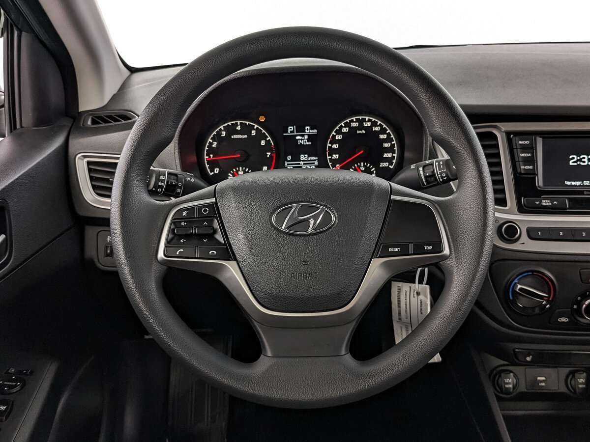 Купить Hyundai Solaris с пробегом. Фото: #19