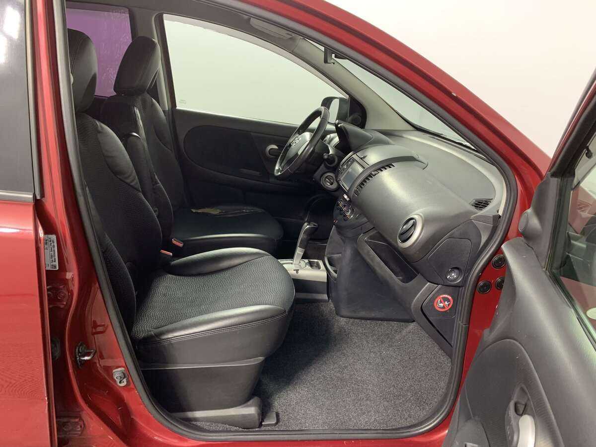 Купить Nissan Note с пробегом. Фото: #13