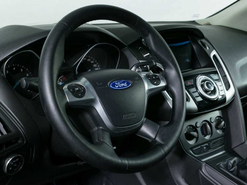 Купить Ford Focus с пробегом. Фото: #11