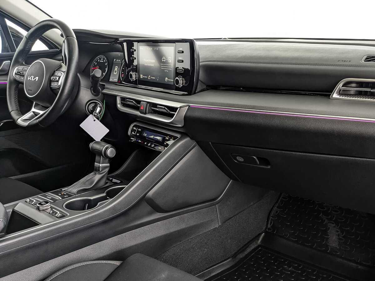 Купить Kia K5 с пробегом. Фото: #8