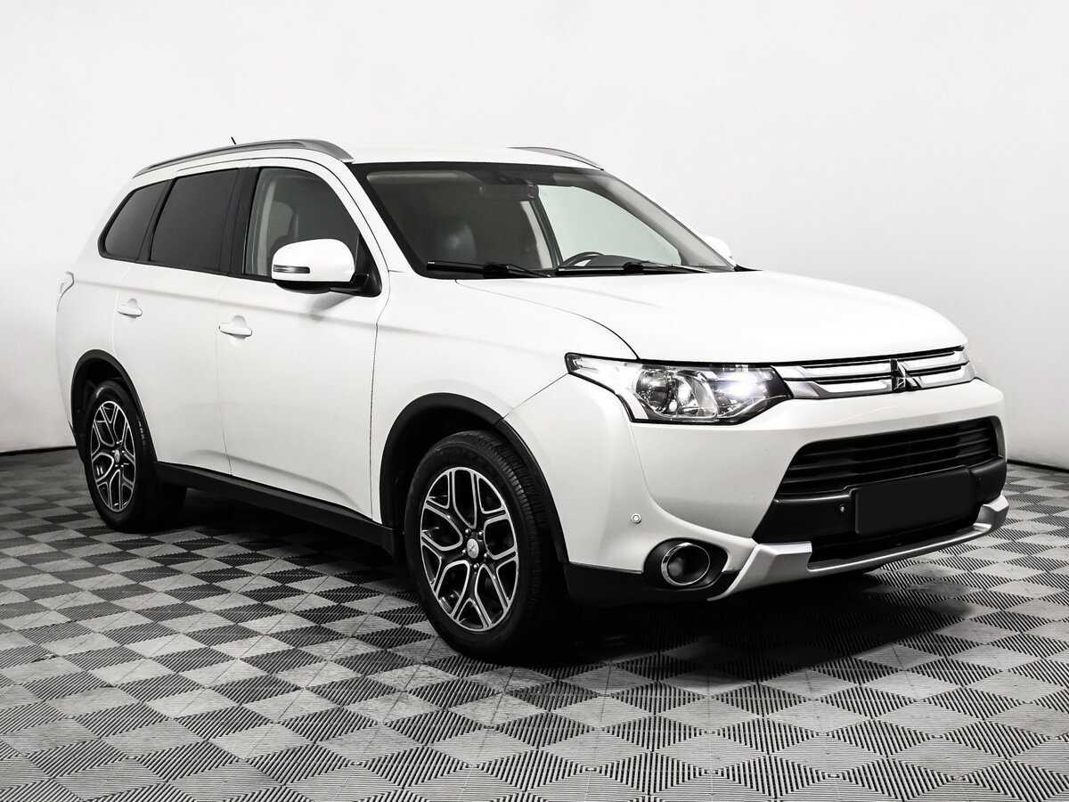 Купить Mitsubishi Outlander с пробегом. Фото: #2