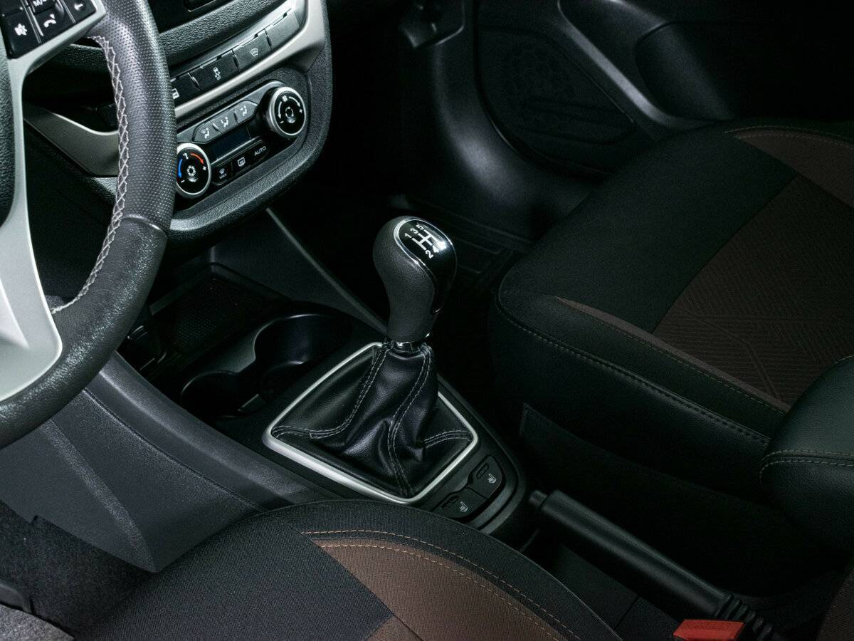 Купить Lada (ВАЗ) Vesta с пробегом. Фото: #11