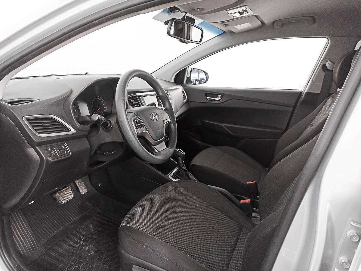 Купить Hyundai Solaris с пробегом. Фото: #15