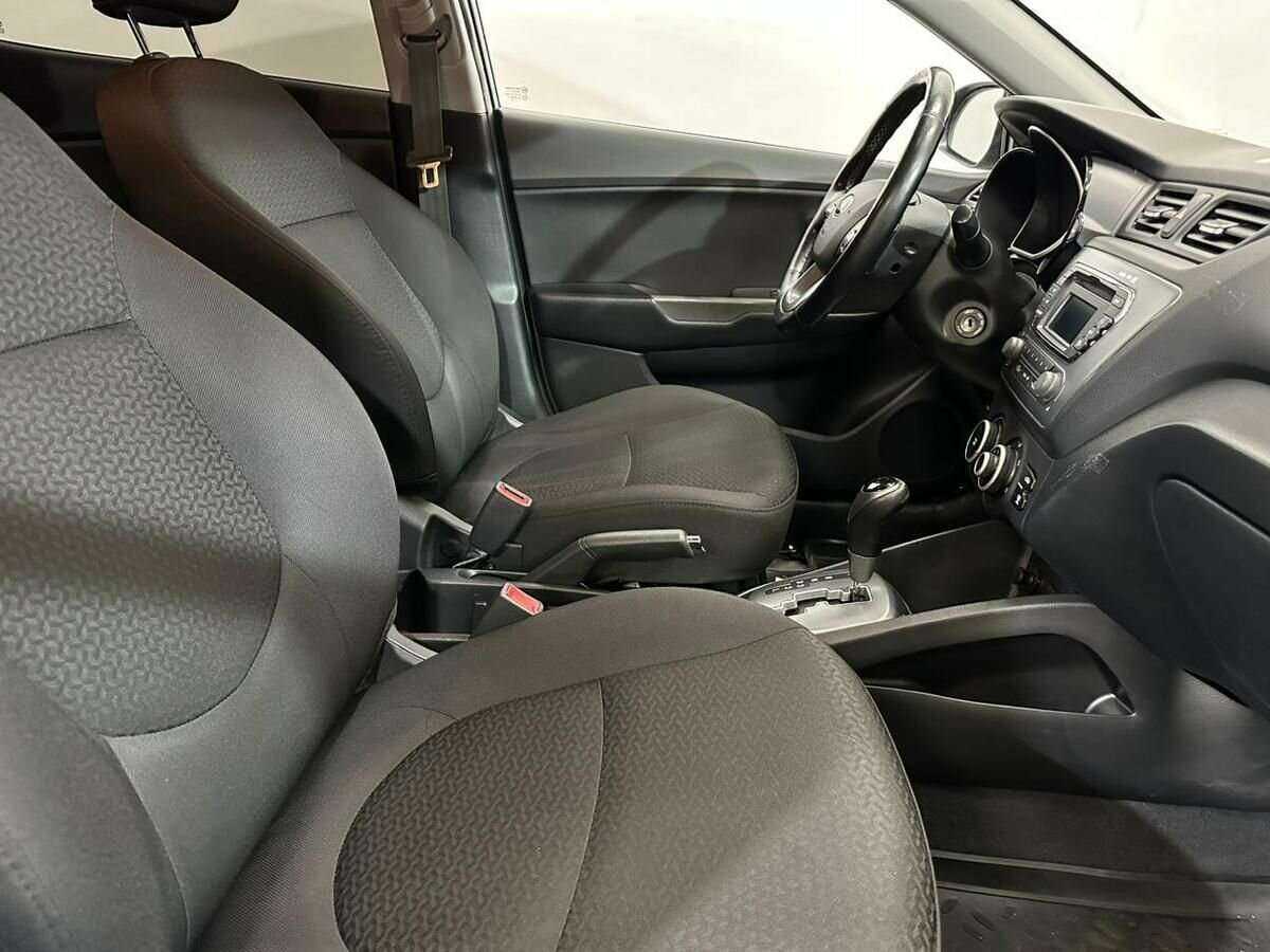 Купить Kia Rio с пробегом. Фото: #9