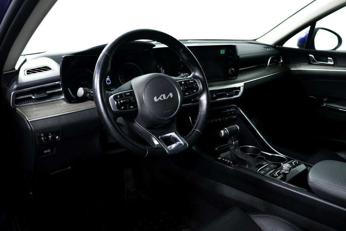 Купить Kia K5 с пробегом. Фото: #12