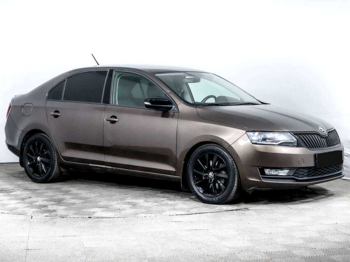 Купить Skoda Rapid с пробегом. Фото: #2