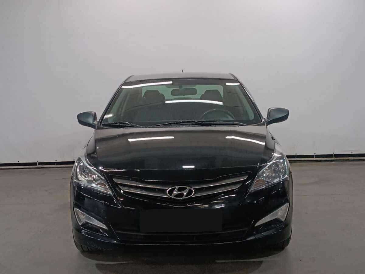 Купить Hyundai Solaris с пробегом. Фото: #1