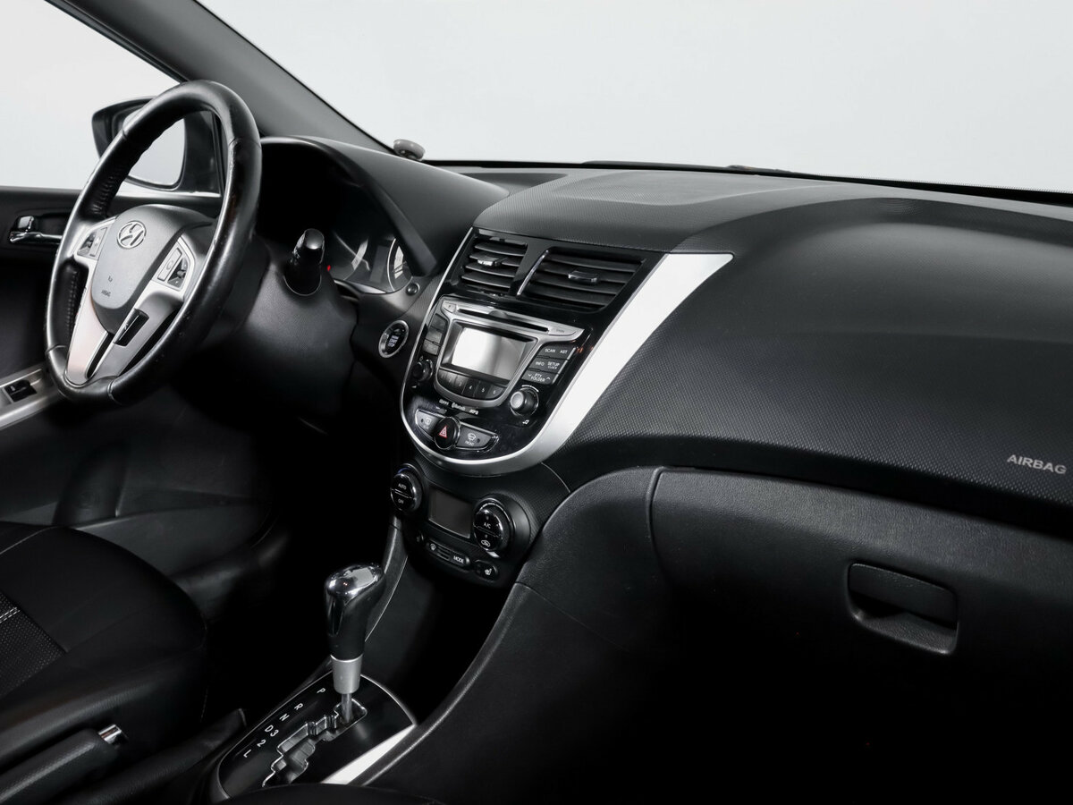 Купить Hyundai Solaris с пробегом. Фото: #6