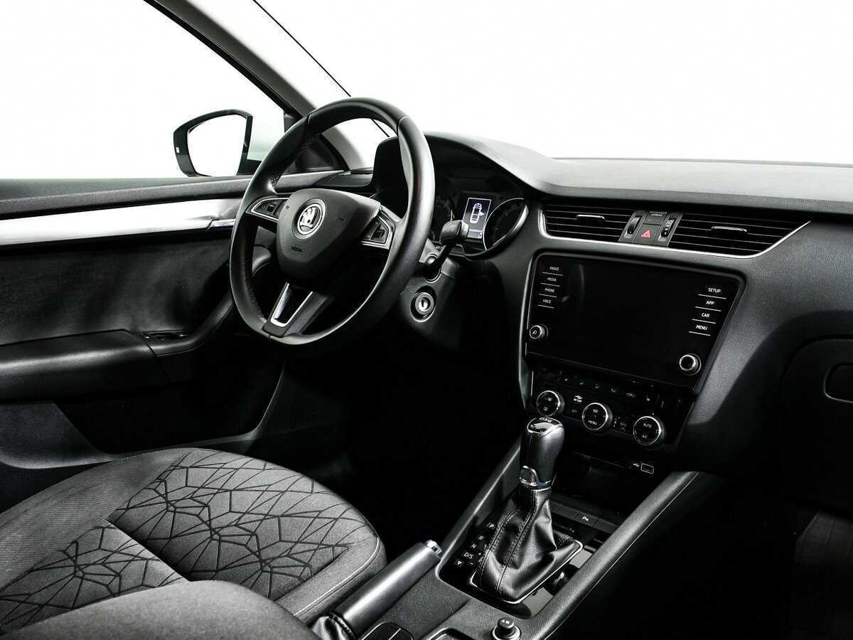 Купить Skoda Octavia с пробегом. Фото: #6
