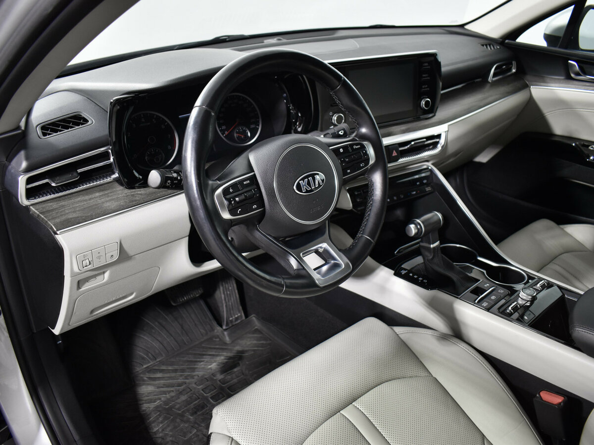 Купить Kia K5 с пробегом. Фото: #8