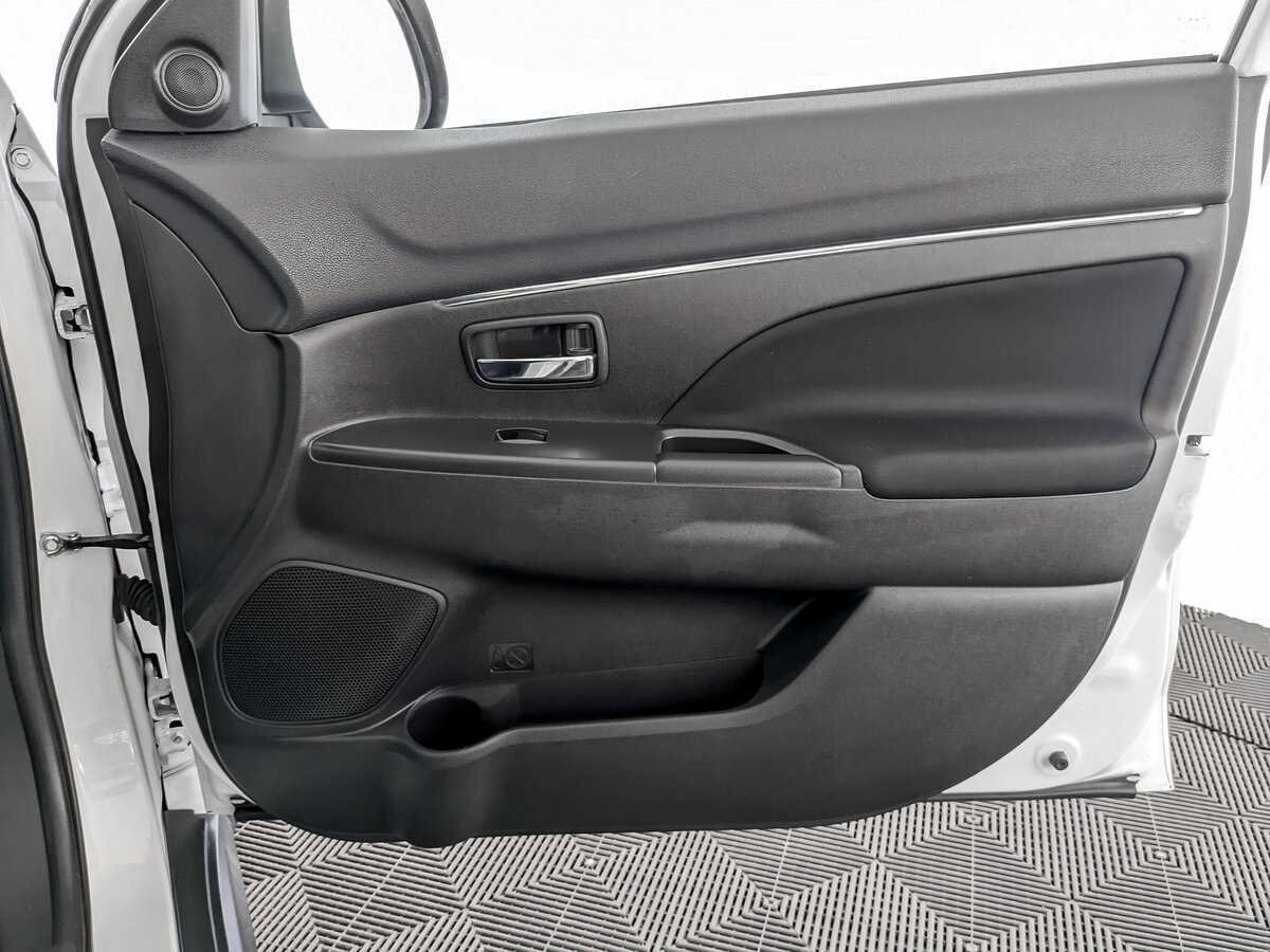 Купить Mitsubishi ASX с пробегом. Фото: #19