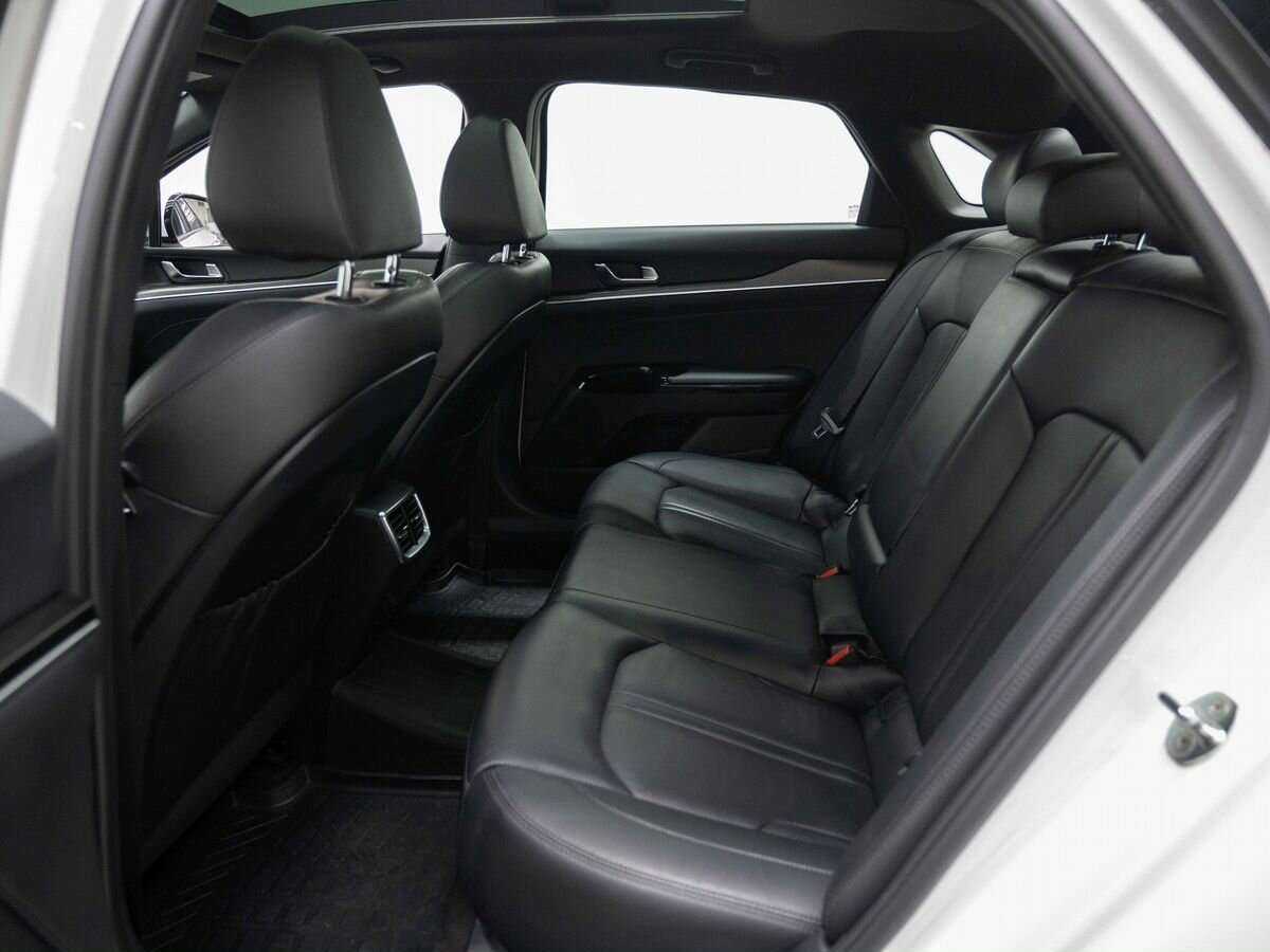 Купить Kia K5 с пробегом. Фото: #8