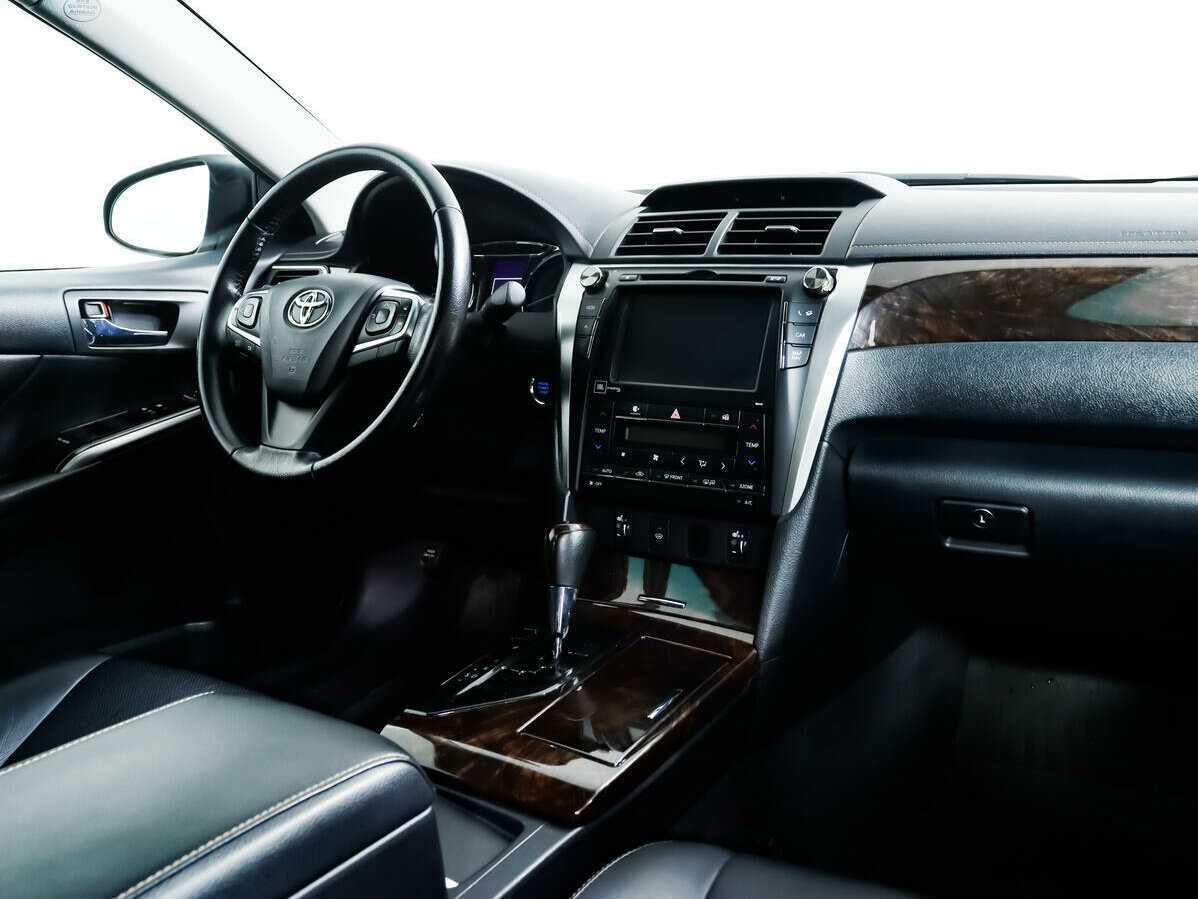 Купить Toyota Camry с пробегом. Фото: #8