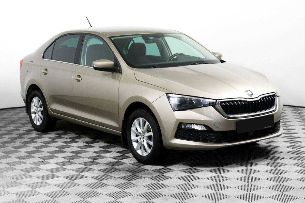 Купить Skoda Rapid с пробегом. Фото: #2
