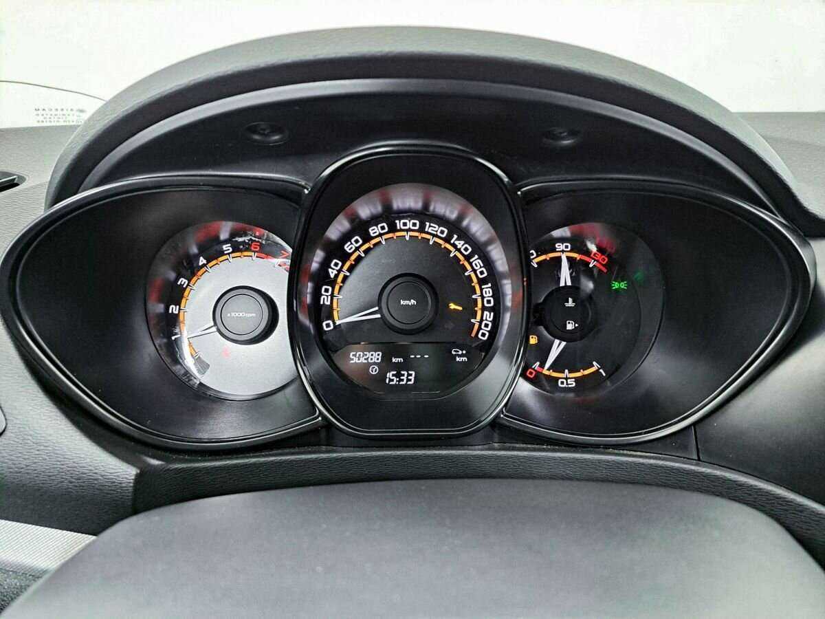 Купить Lada (ВАЗ) Vesta с пробегом. Фото: #12