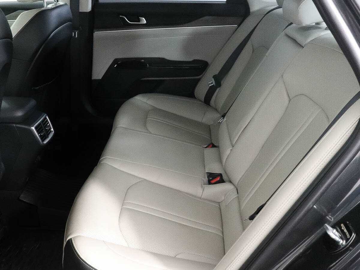 Купить Kia K5 с пробегом. Фото: #7