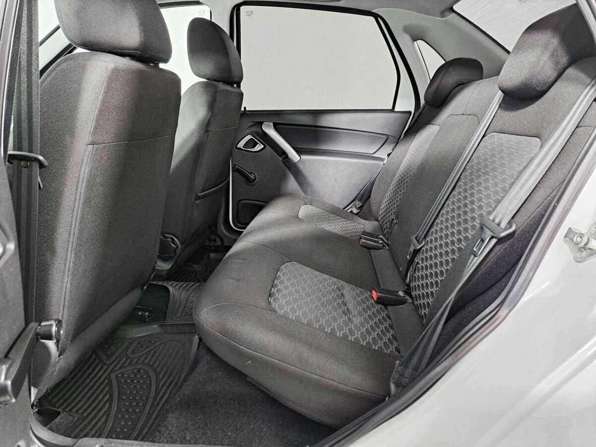 Купить Lada (ВАЗ) Granta с пробегом. Фото: #11