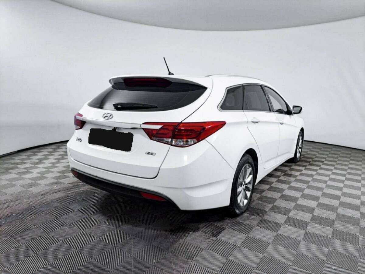 Купить Hyundai i40 с пробегом. Фото: #4