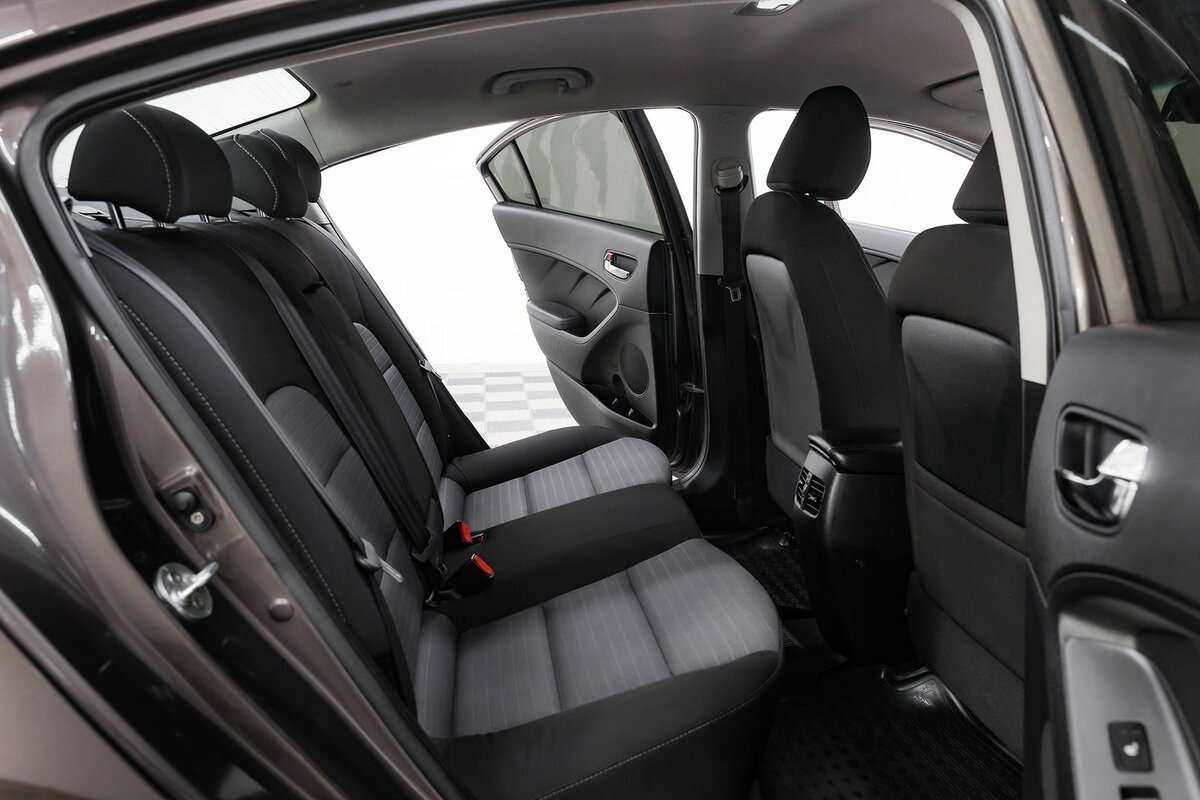 Купить Kia Cerato с пробегом. Фото: #13