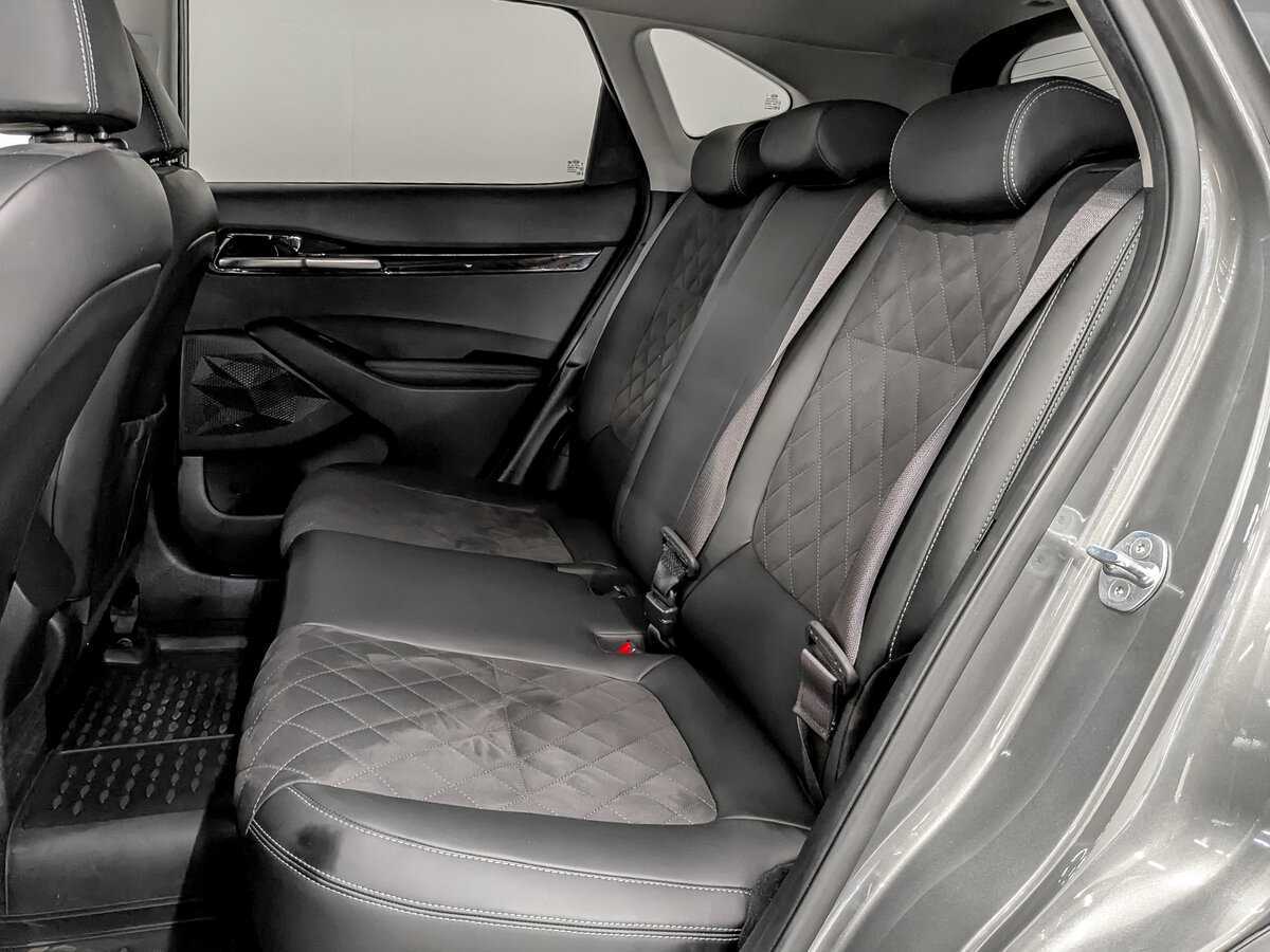 Купить Kia Seltos с пробегом. Фото: #11