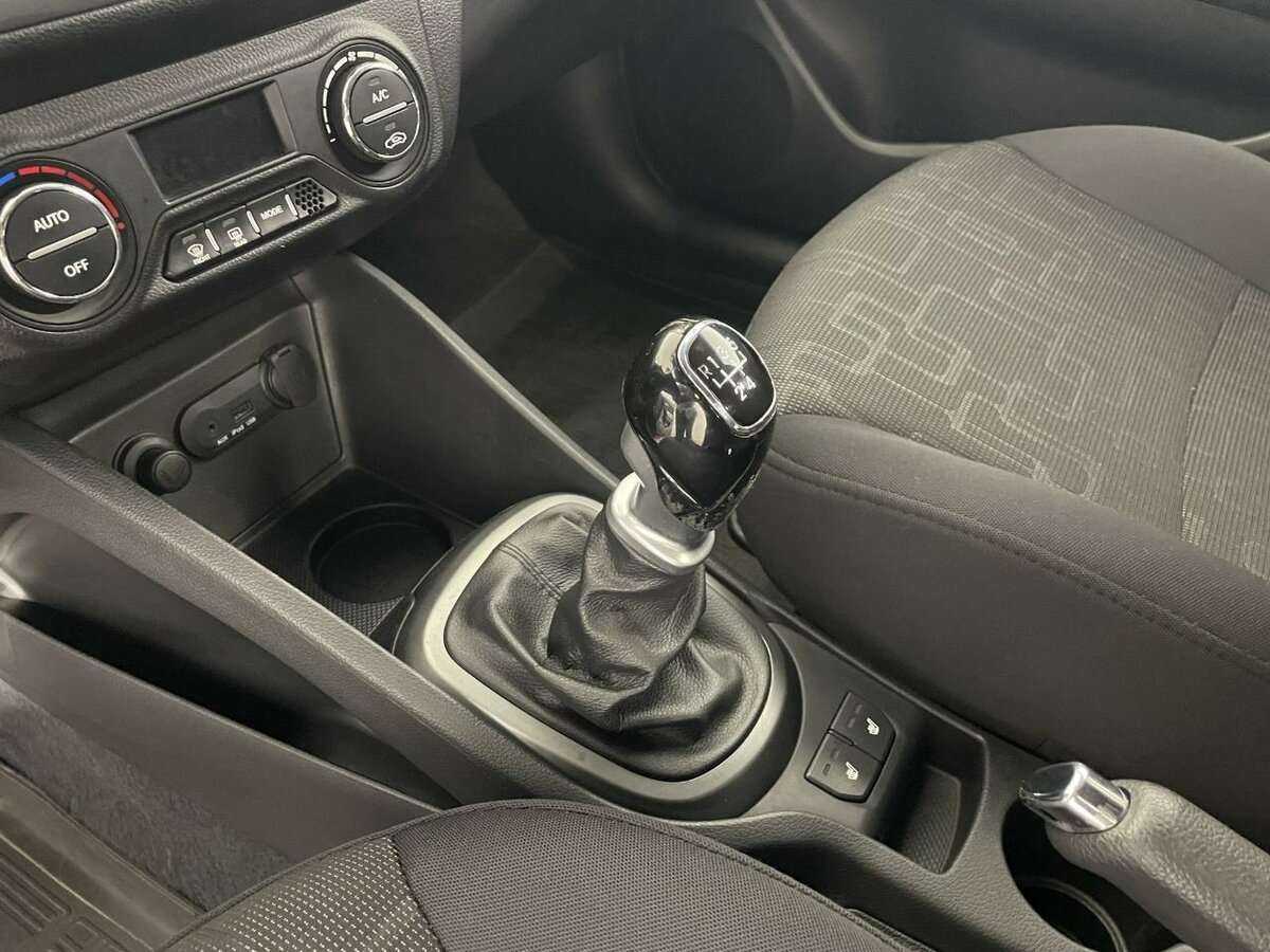Купить Kia Rio с пробегом. Фото: #12