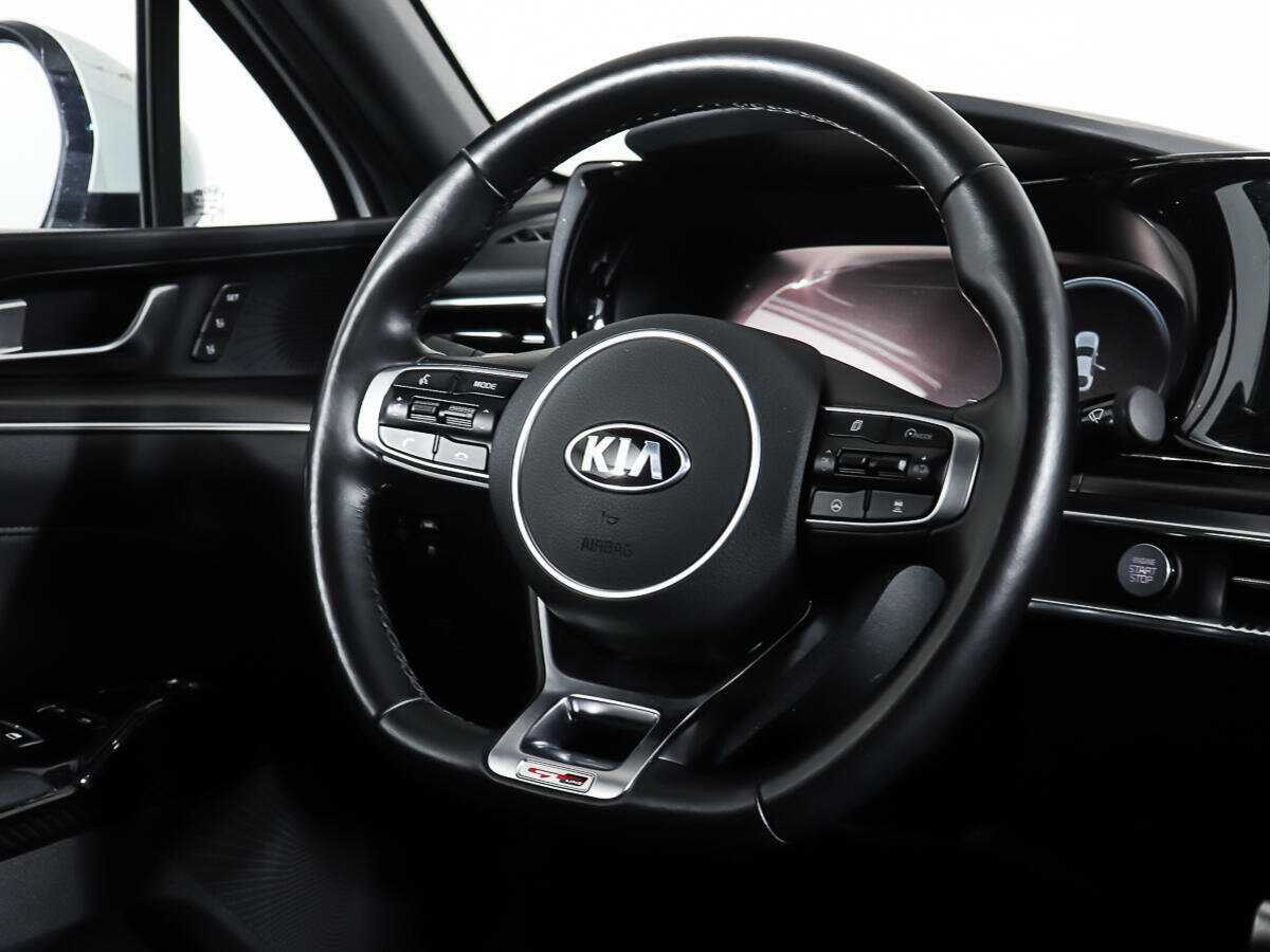 Купить Kia K5 с пробегом. Фото: #14