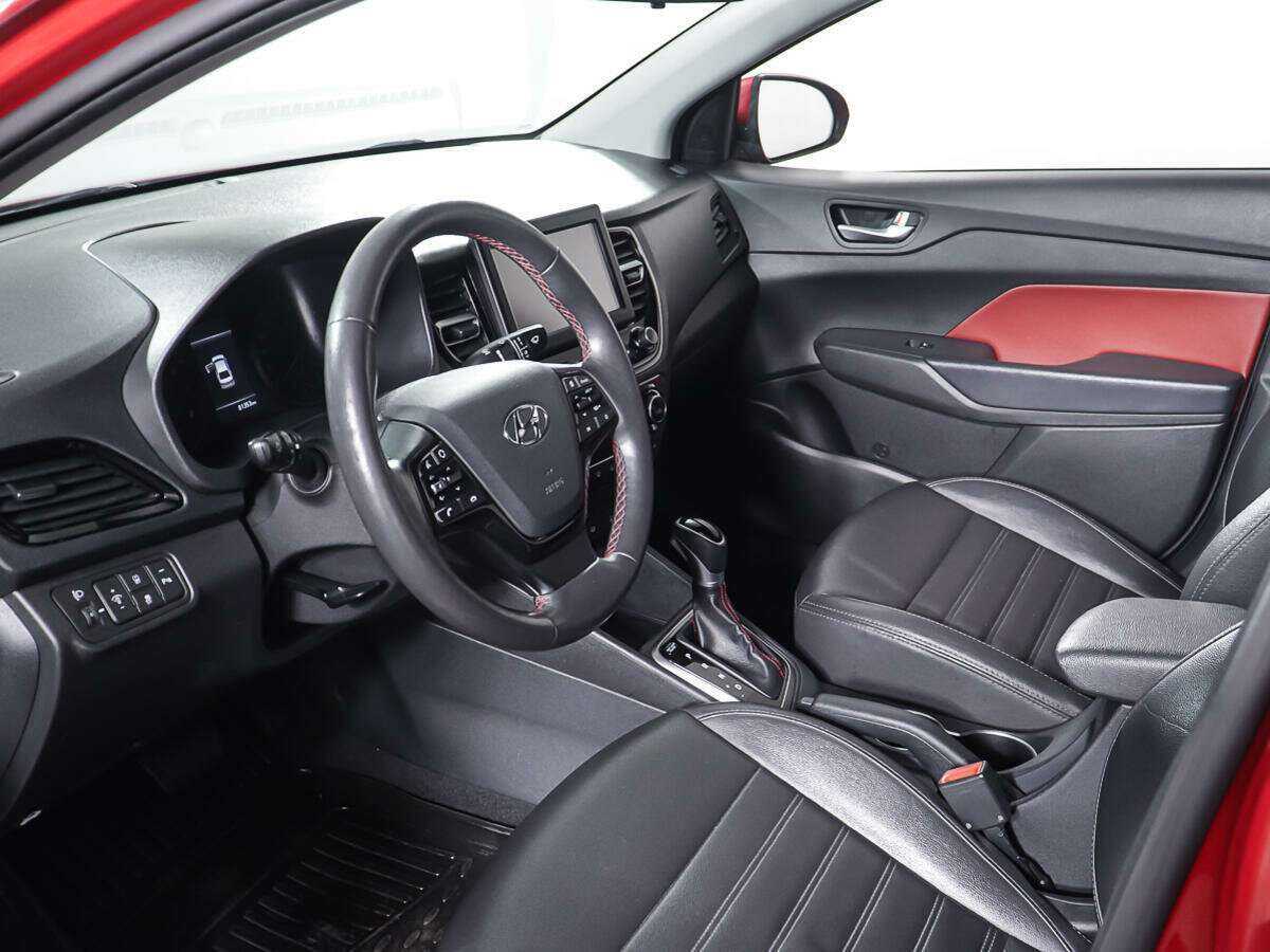 Купить Hyundai Solaris с пробегом. Фото: #12