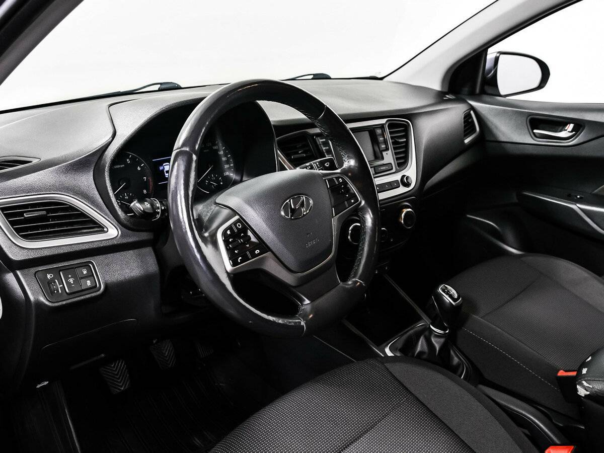 Купить Hyundai Solaris с пробегом. Фото: #12