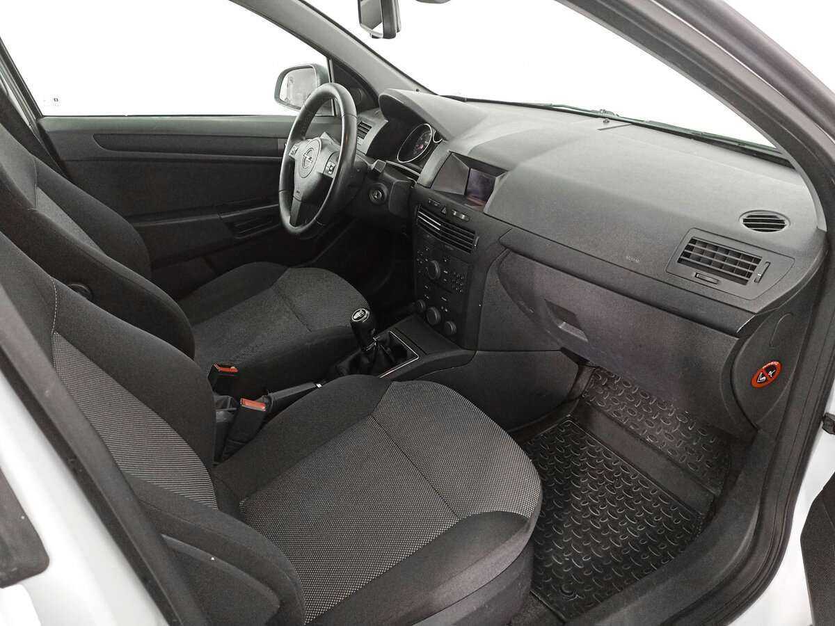 Купить Opel Astra с пробегом. Фото: #8