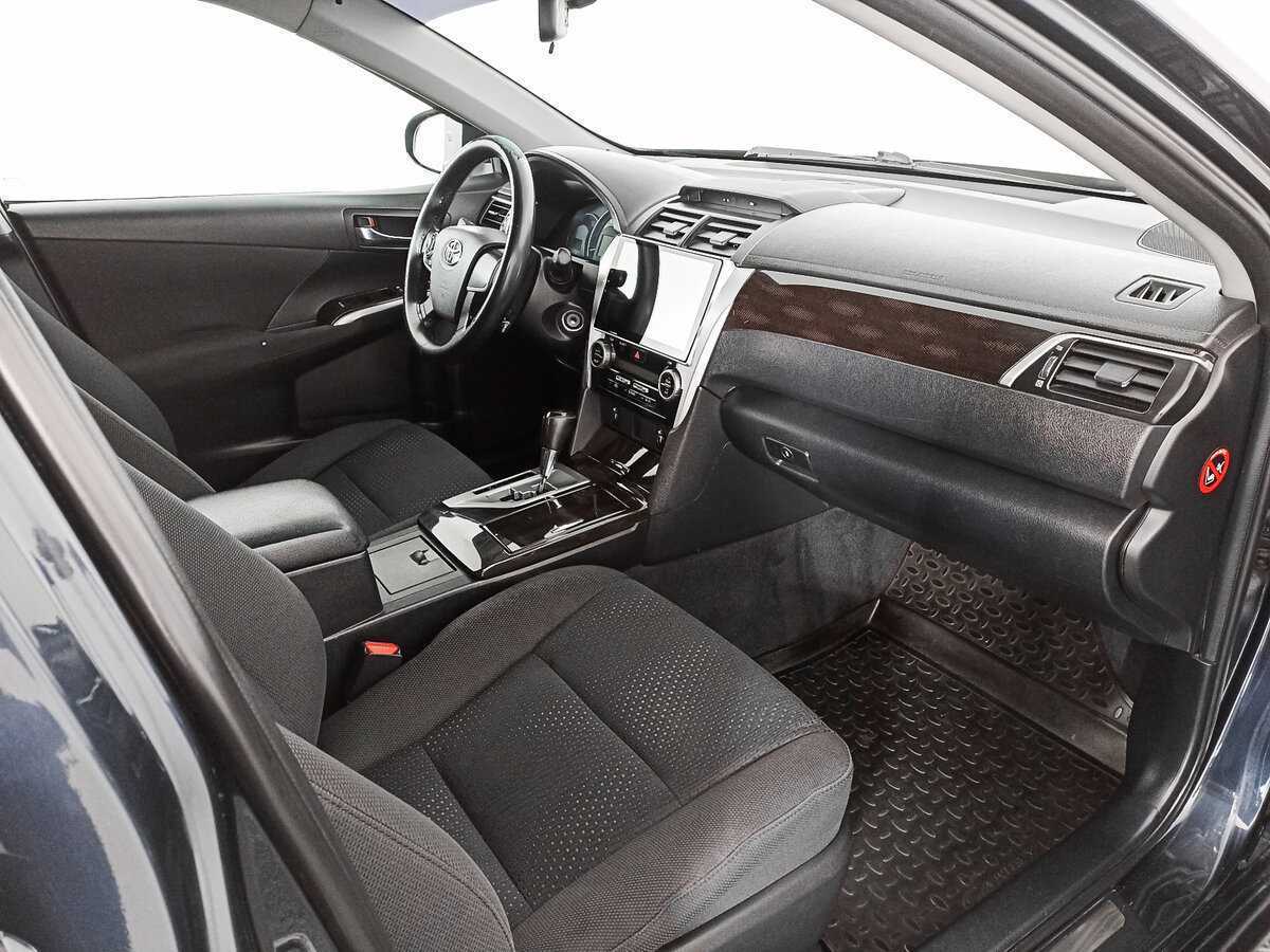 Купить Toyota Camry с пробегом. Фото: #8