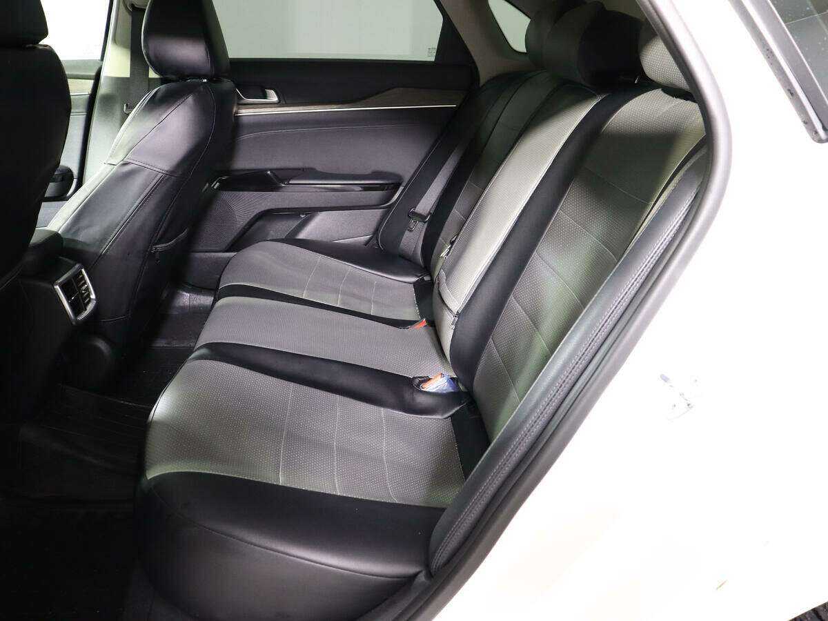 Купить Kia K5 с пробегом. Фото: #7