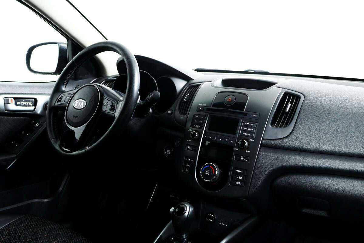 Купить Kia Cerato с пробегом. Фото: #8