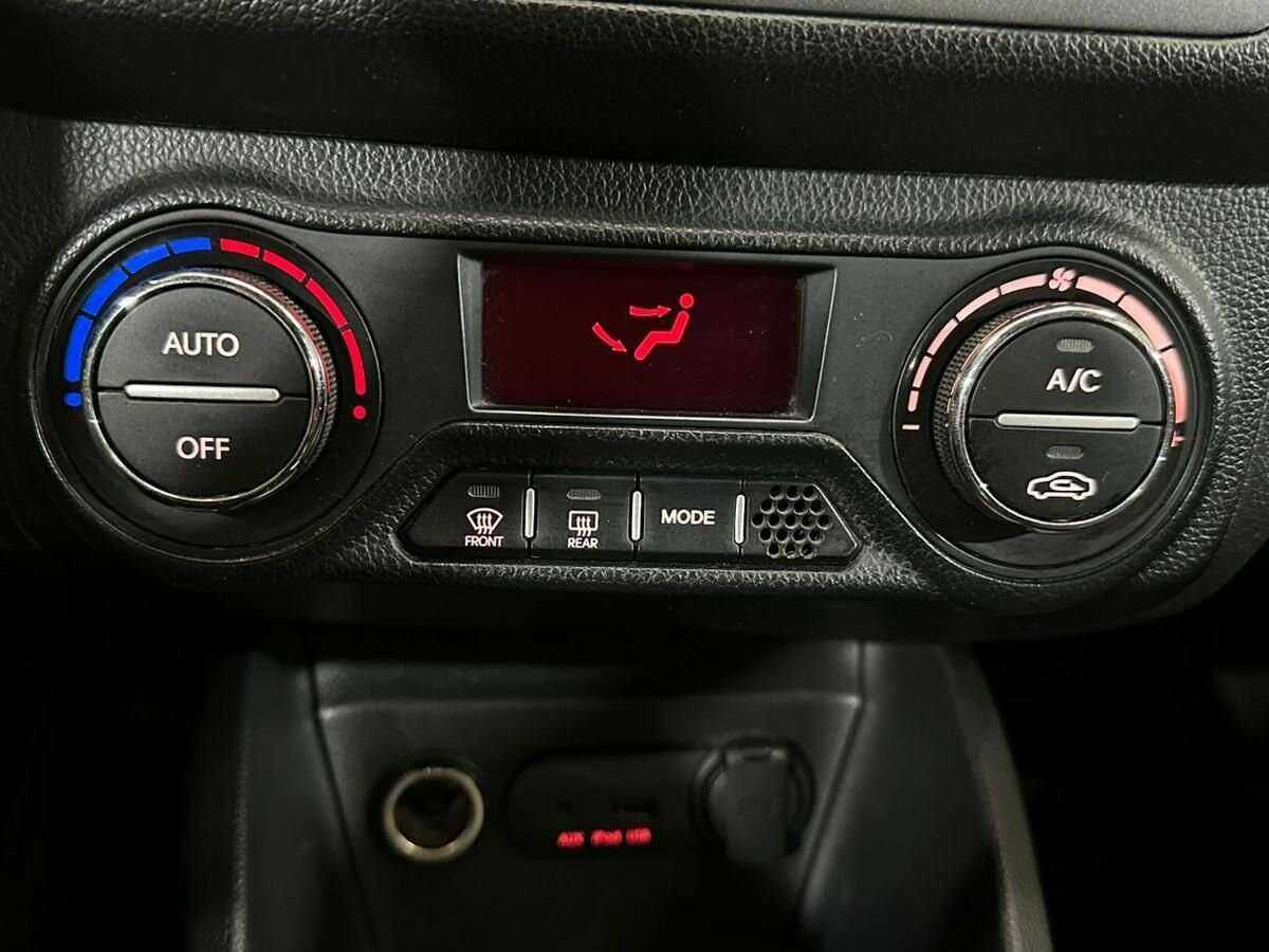 Купить Kia Rio с пробегом. Фото: #13
