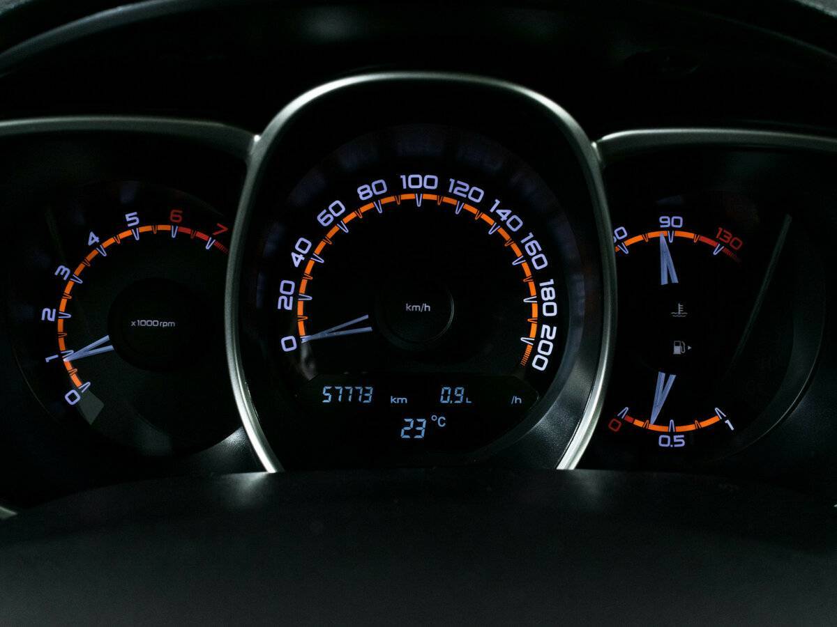 Купить Lada (ВАЗ) Vesta с пробегом. Фото: #10