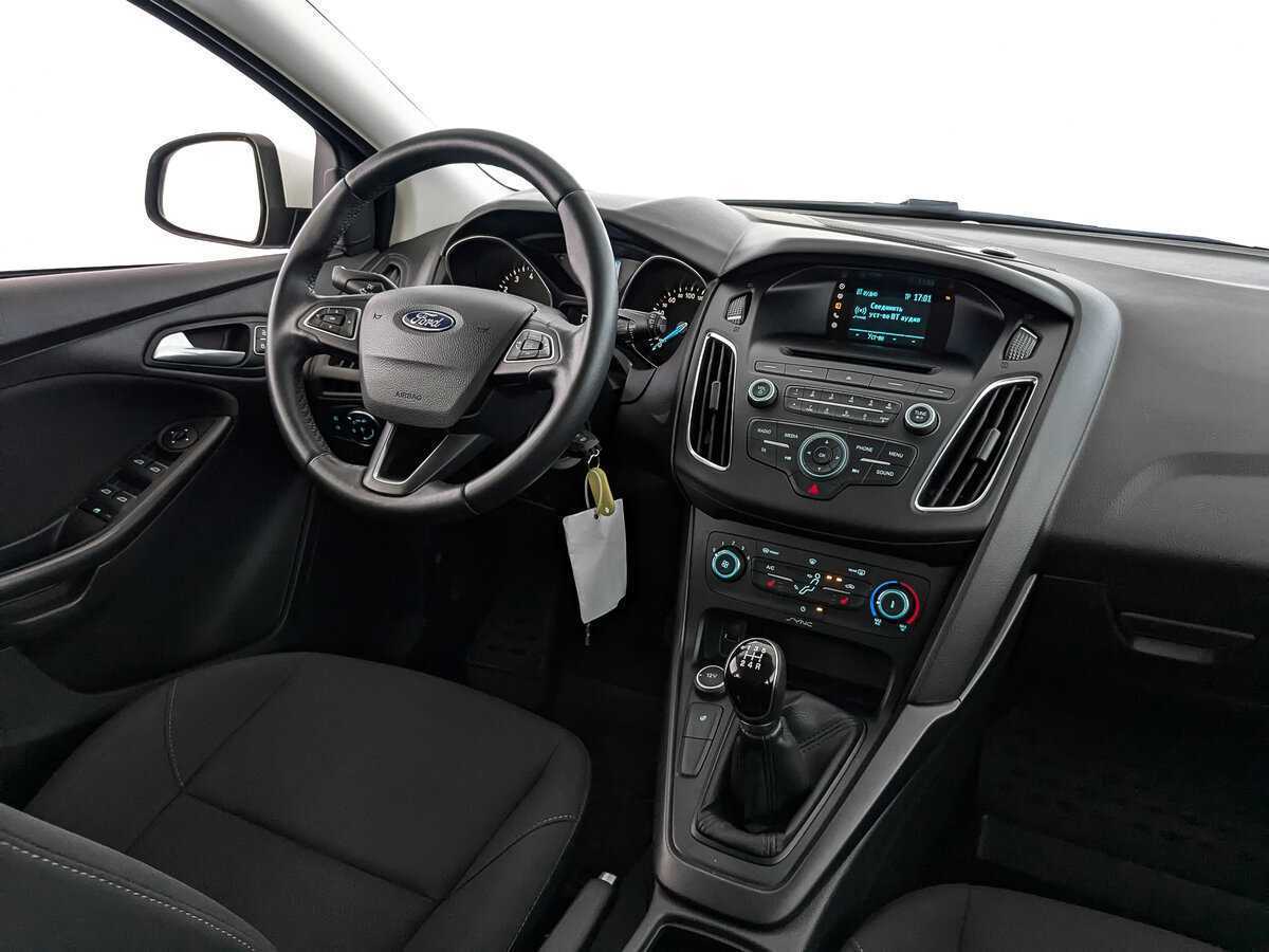 Купить Ford Focus с пробегом. Фото: #21