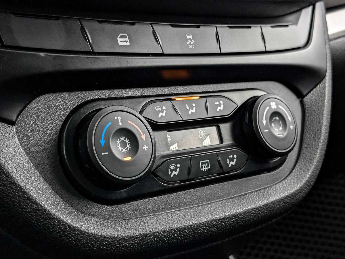 Купить Lada (ВАЗ) Vesta с пробегом. Фото: #16