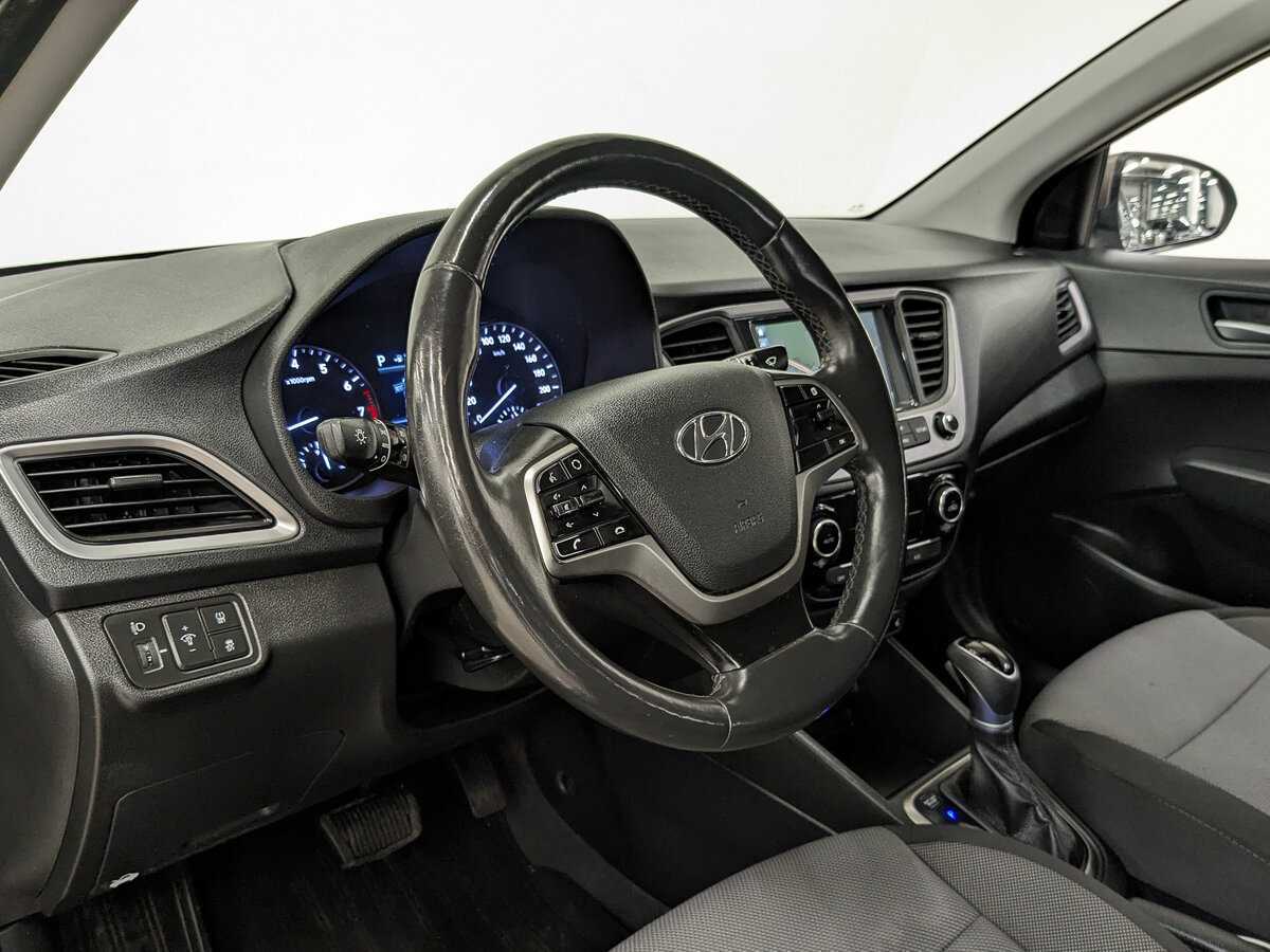 Купить Hyundai Solaris с пробегом. Фото: #10