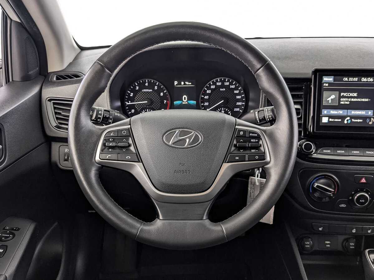 Купить Hyundai Solaris с пробегом. Фото: #19