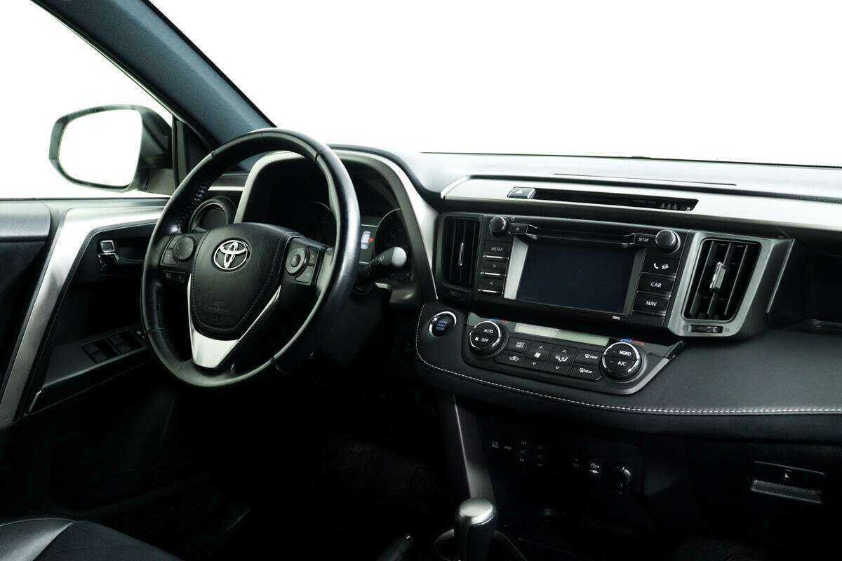 Купить Toyota RAV4 с пробегом. Фото: #8