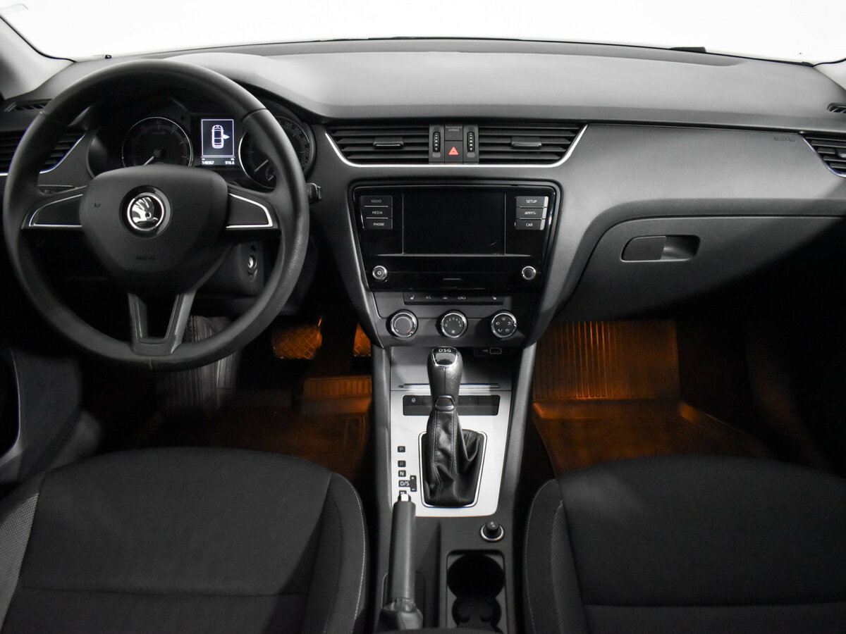 Купить Skoda Octavia с пробегом. Фото: #9