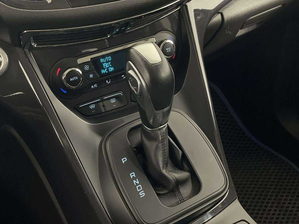 Купить Ford Kuga с пробегом. Фото: #11